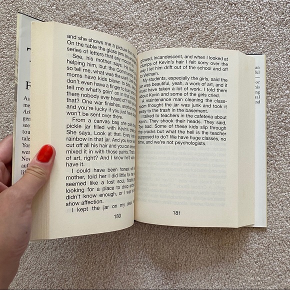 Teacher Man: A Memoir (Frank McCourt) large print - Picture 4 of 6